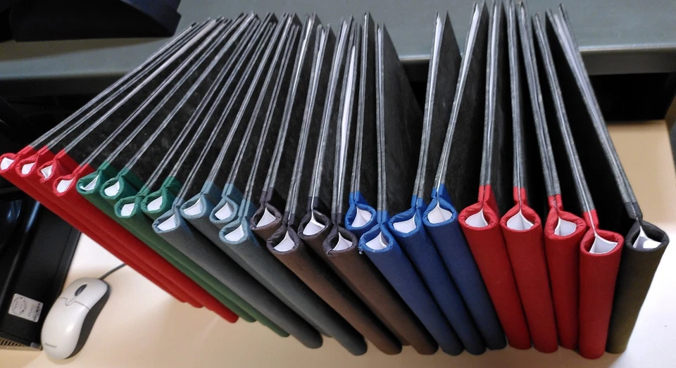 Klemmbinder Mappe A4 Handarbeit Wolkenmarmor verschiedene Farben