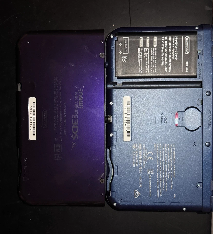 Sistema Nintendo 3DS XL Galaxy Edition con paquete Zelda Ocarina Of Time Foto 2 de 4