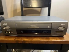 Toshiba M-675 VHS VCR 4Head Hi-Fi Stereo No Remote Tested Working