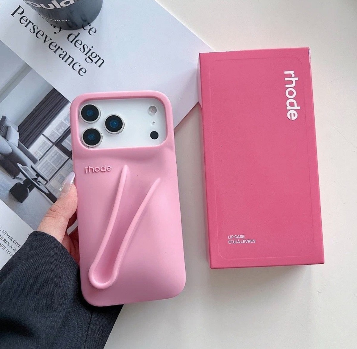 rhode lip case iPhone17promax新作BK おまけ付き Rhode Peptide Lip-Tint Silicon Phone Case WITH Lip Gloss iPhone 17