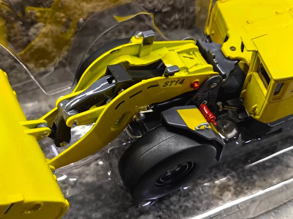 Atlas Copco Scooptram ST14 Underground Loader 1/50 Scale DieCast Model New Box - Image 3 of 4