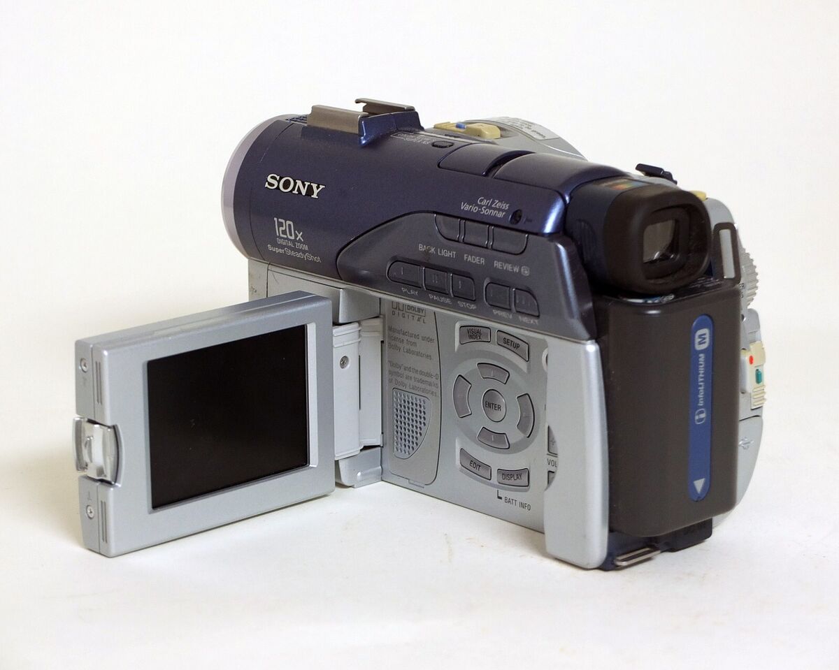 Sony HandyCam DCR-DVD100 NTSC Carl Zeiss Sonnar Lens Video Sony HandyCam DCR-DVD100 NTSC Carl Zeiss Sonnar Lens Video