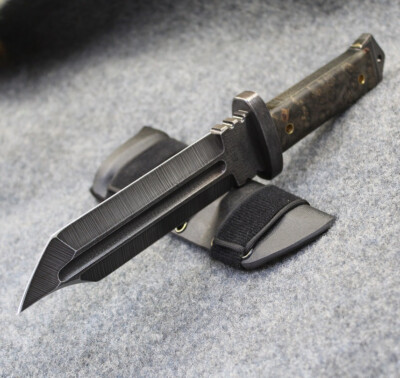 integrity implements Vanquish Kahuna D2 Gen1 custom knife with burl wood scales