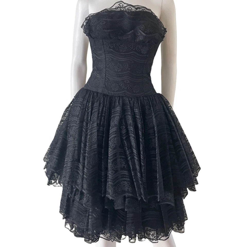 Vestido de encaje negro vintage años 50 Lilli Diamond of California XS/S sin tirantes EE. UU. Foto 2 de 4