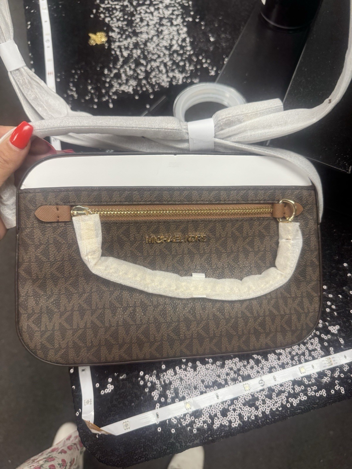 Michael Kors Women's Crossbody Bag Brown thumbnail 4