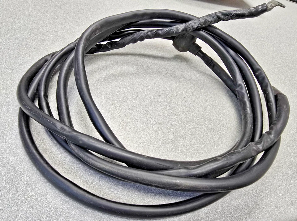 BATERÍA ORIGINAL PORSCHE 911 MUY BONITA USADA PARA ARRANCAR CABLE DE CONEXIÓN LÍNEA NLA Foto 2 de 4