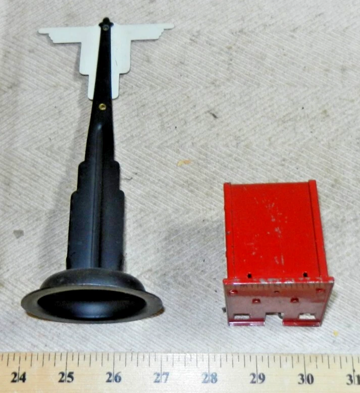 Marx 314 Caution High Speed Trains sign + 505 Bumper - Very Nice Accessories - Image 4 of 4