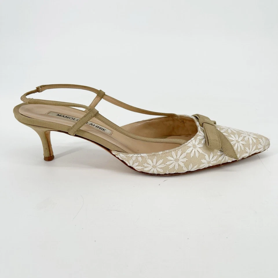 Manolo Blahnik Crema Bronceado Floral Bordado Lazo Punta Punta Tacón Eslinga IT 37 Foto 3 de 4