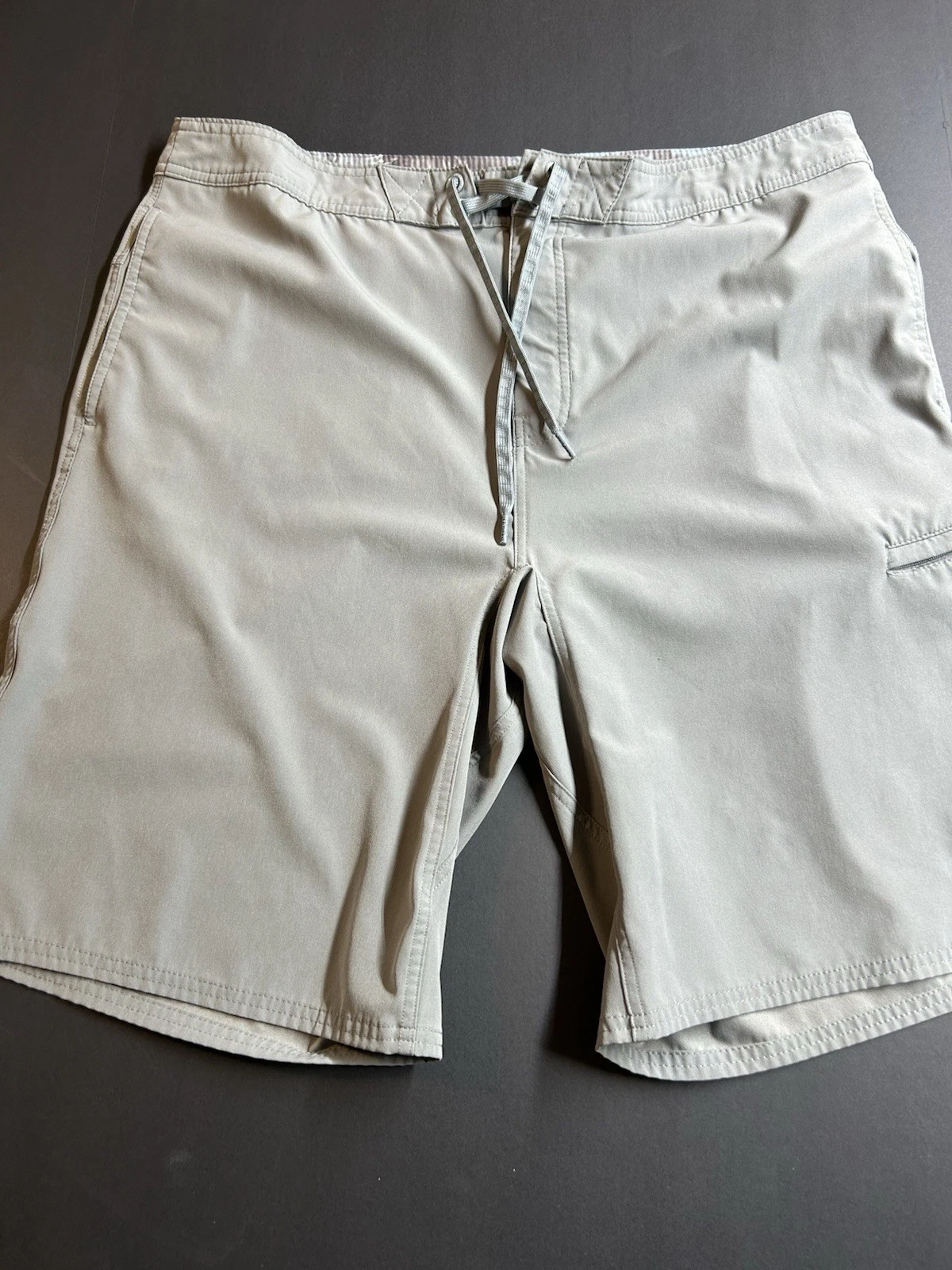 HUK Fishing Shorts, Gray, Performance Fabric Men’s 38