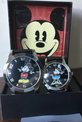 Lot of 2 Disney Mickey Mouse His & Hers Watch Set D22 | eBay