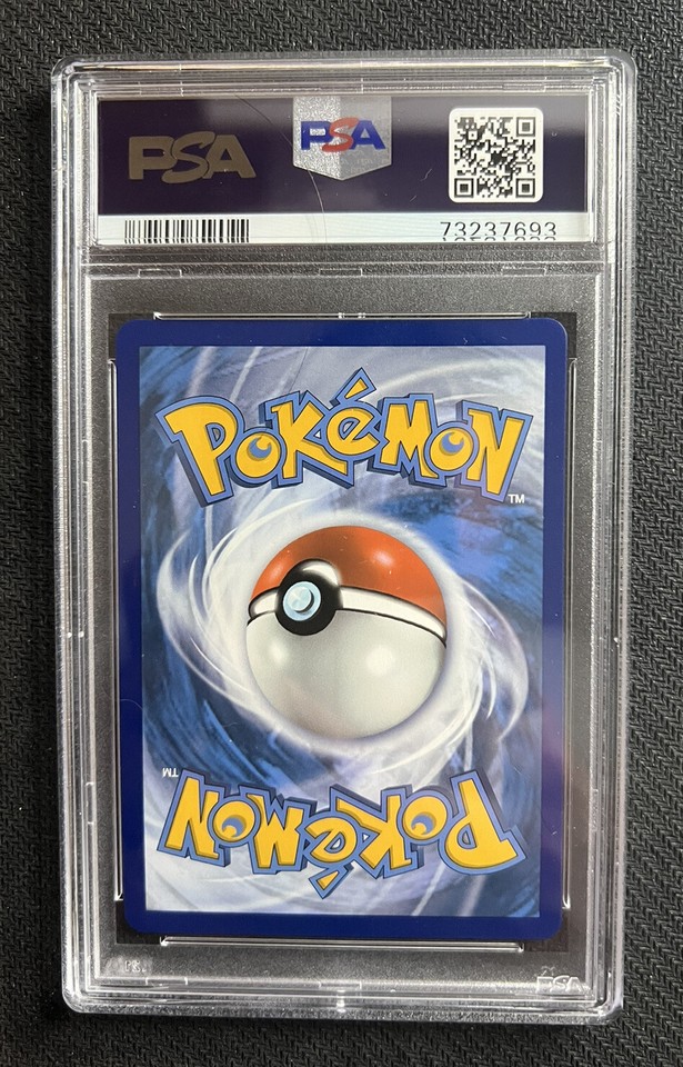 Rayquaza Vivid Voltage 138/185 Holo Amazing Rare PSA 10 Gem Mint