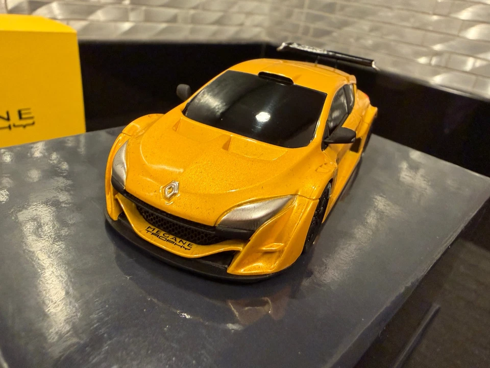 Megane Trophy au 1/43 NOREV Resine - Photo 4/4