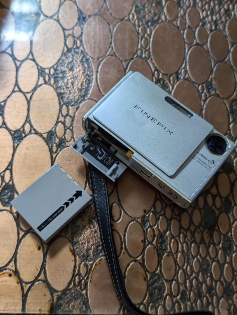 Fujifilm FinePix Z3 Compact Digital Camera Tested Working Seller