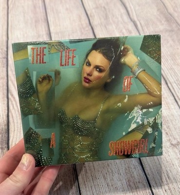 【ネックレス付き‼️】The Life of a Showgirl US 限定 Taylor Swift releases Life Of A Showgirl jewellery for new album