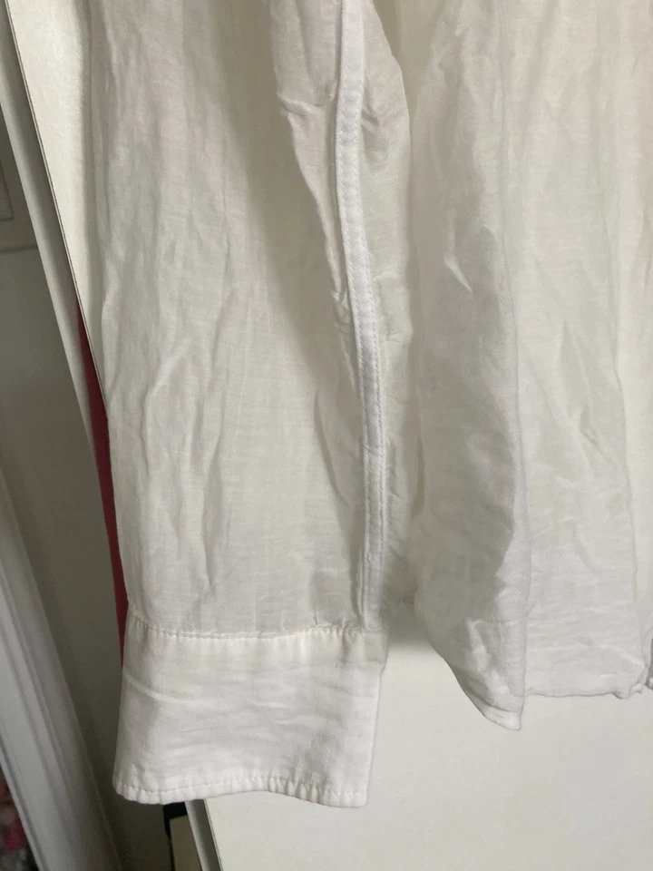 C & C California Soft Button Down Shirt White / Cream Size Small Silk/ Cotton - Image 4 of 4