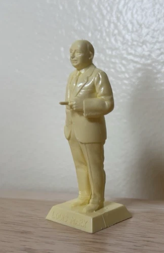 Marx - Louis Marx Himself In 60 MM Cream SP