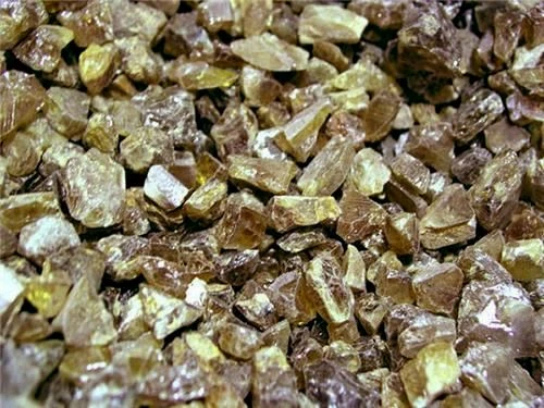 Sphene titanite mine rough crystal Baja,Mexico rare 1 ounce lot 10+ pieces