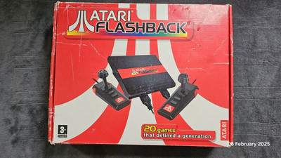 Atari Flashback mit 20 Spielen eingebaute Retro Spiele 