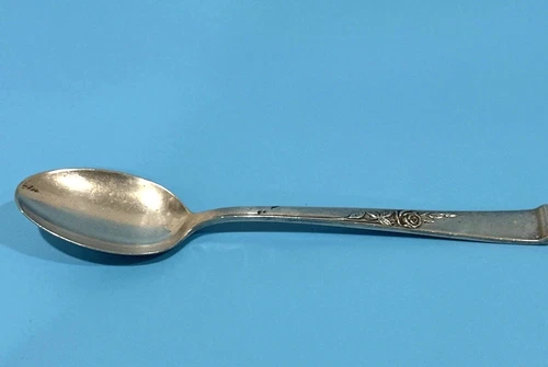 Reed & Barton Classic Rose  Oval Dessert Spoon 32 Grams