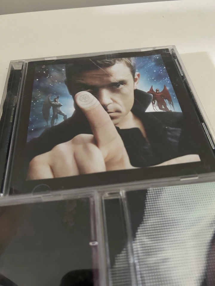 Robbie Williams Bundle of 3 CD Music Album Lot - Image 3 of 4