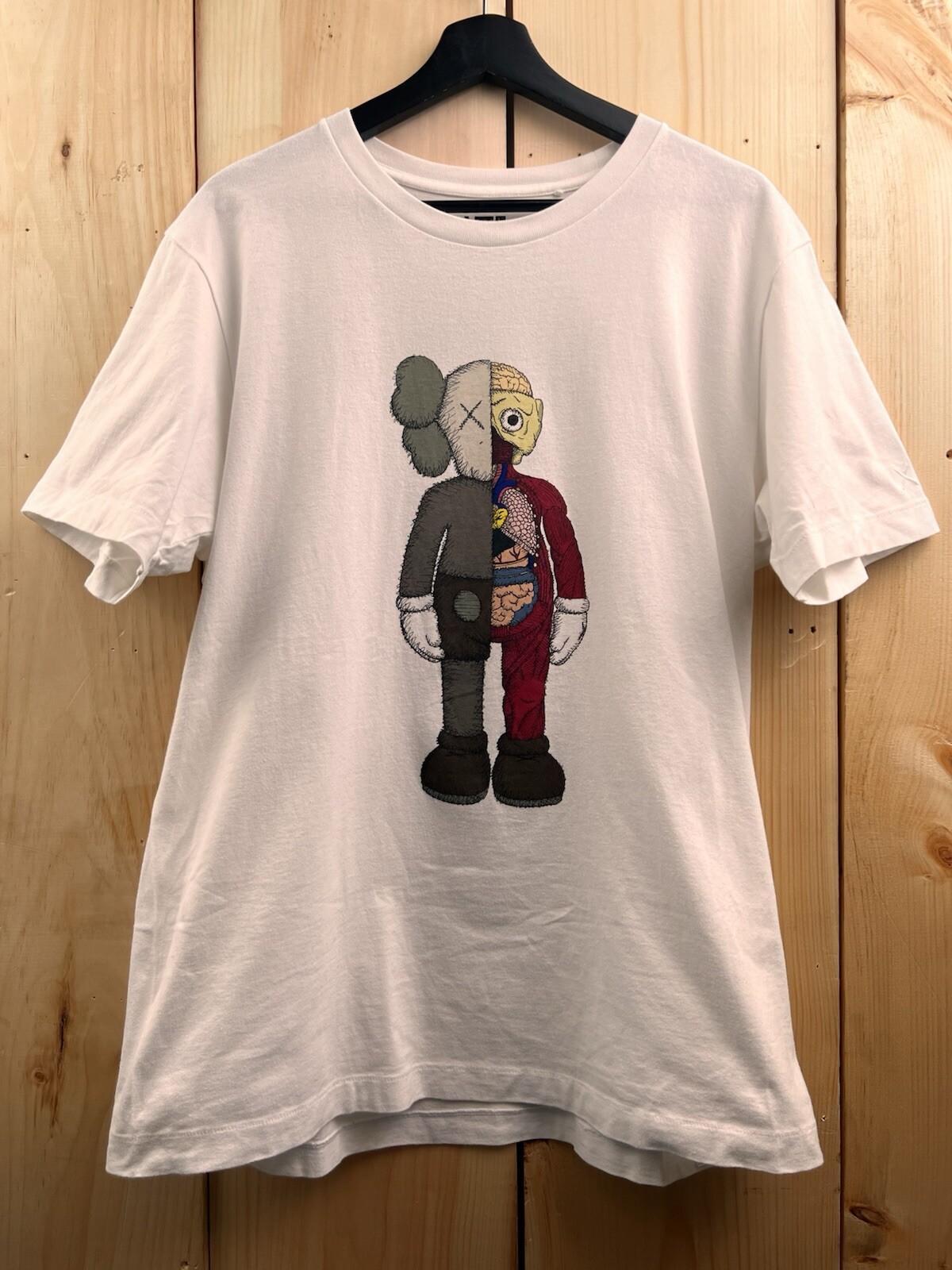 ALTRA T shirt bianca KAWS Flayed x Uniqlo UT Uomo taglia L e XL