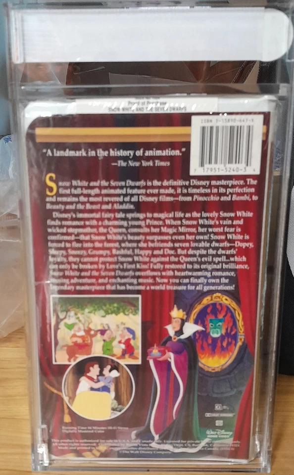 Disney's SNOW WHITE & The 7 DWARFS 1937/1994 vhs new graded IGS 8/7.5 NM BIG BOX - Image 3 of 3