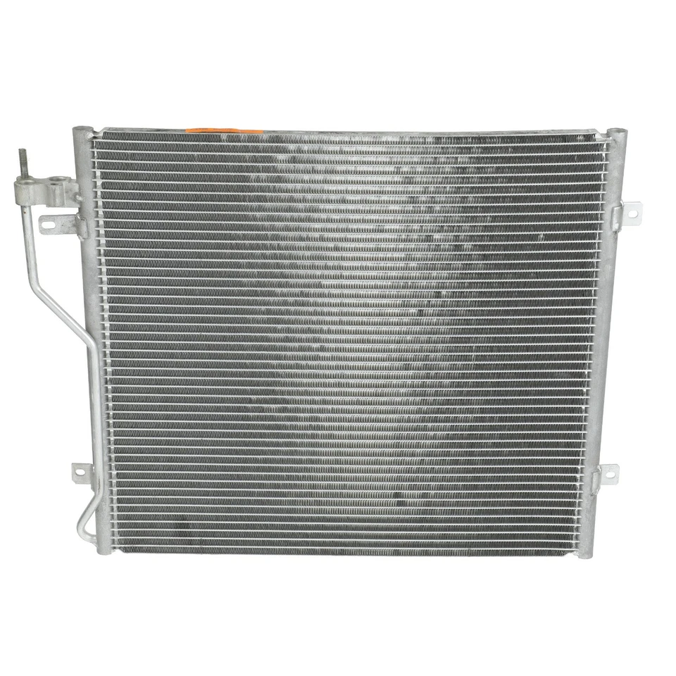 GENUINO CONDENSADOR DE AIRE ACONDICIONADO JEEP LIBERTY 2005-2007 OEM NUEVO 2AMC3596AA Foto 4 de 4