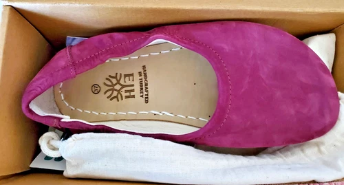 Earthing Harmony Ballet Flat Nubuck Burgundy Size 6-6.5W