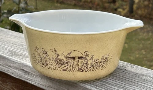 Pyrex 1.5 Liter Casserole Forest Fancies Mushroom 474-B NO LID Brown Beige