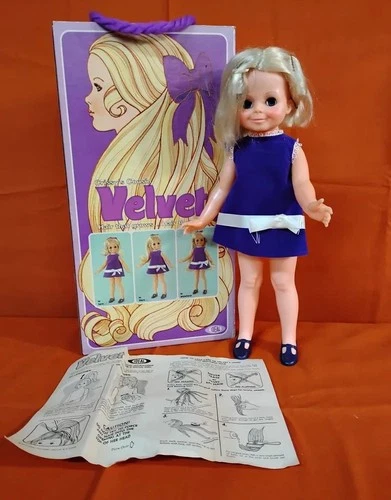 Vintage 1970 Ideal Beautiful  Crissy~Chrissy Family Velvet Doll With Box~Works