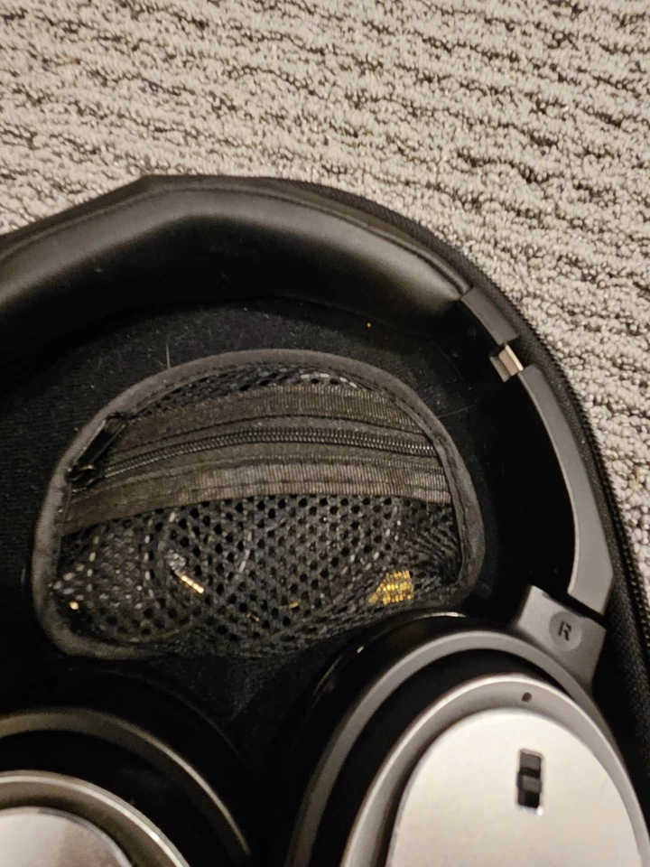 Sharper Image 204952 Wireless Over-Ear Noise Cancelling Bluetooth Headphones - Image 2 of 4