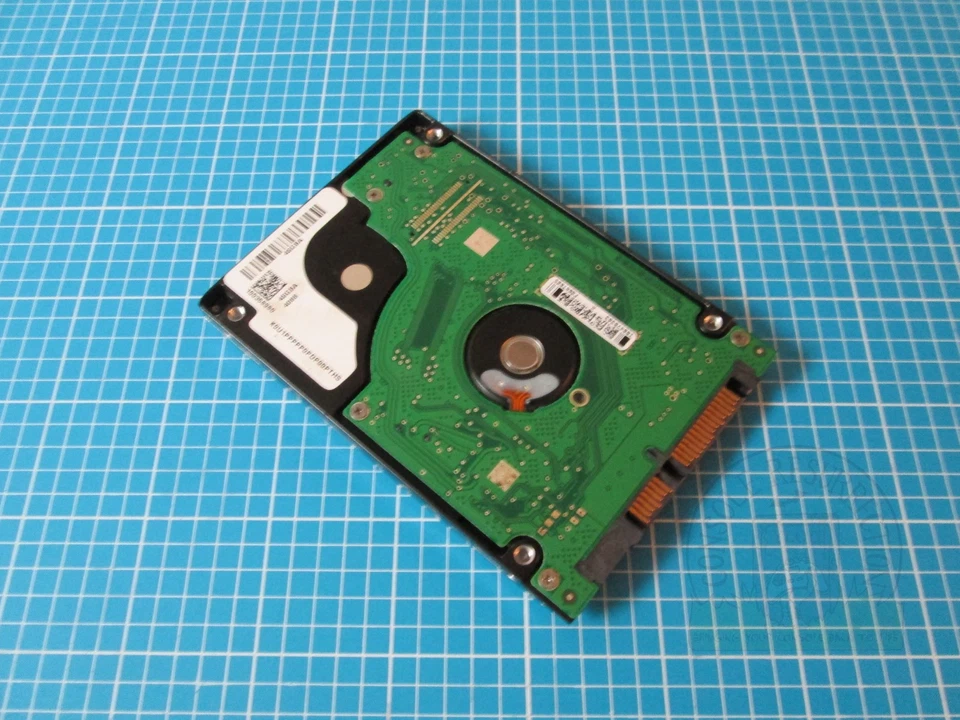 Seagate ST9402115AS 40GB 5400RPM SATA 2.5" HDD Disco duro - Sony PS3, Xbox 360 Foto 2 de 3