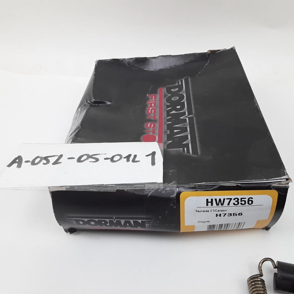 Kit de herrajes de freno de estacionamiento Dorman HW7356 para Chevrolet Express 3500 2008-2017 Foto 3 de 3