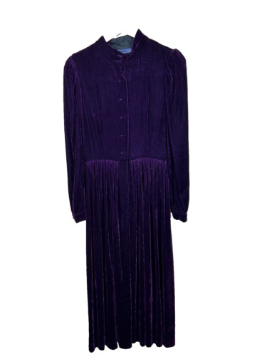 Kathryn Conover Vintage Purple Silk Blend Velvet G