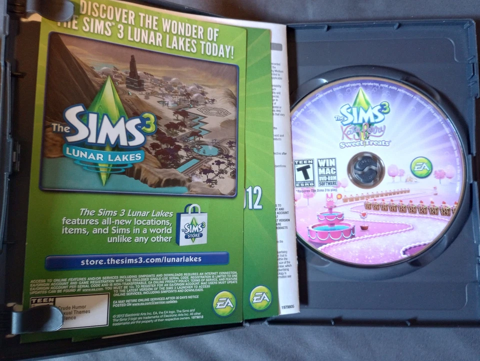 The Sims 3 Showtime Katy Perry Collector's Edition w/ Poster + Sweet Treats - Image 3 of 4