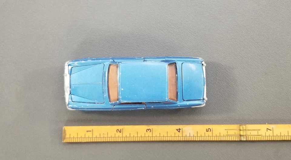 VINTAGE CORGI TOYS 1/43 WHIZZWHEELS ROLLS ROYCE SILVER SHADOW BLUE - Image 3 of 4