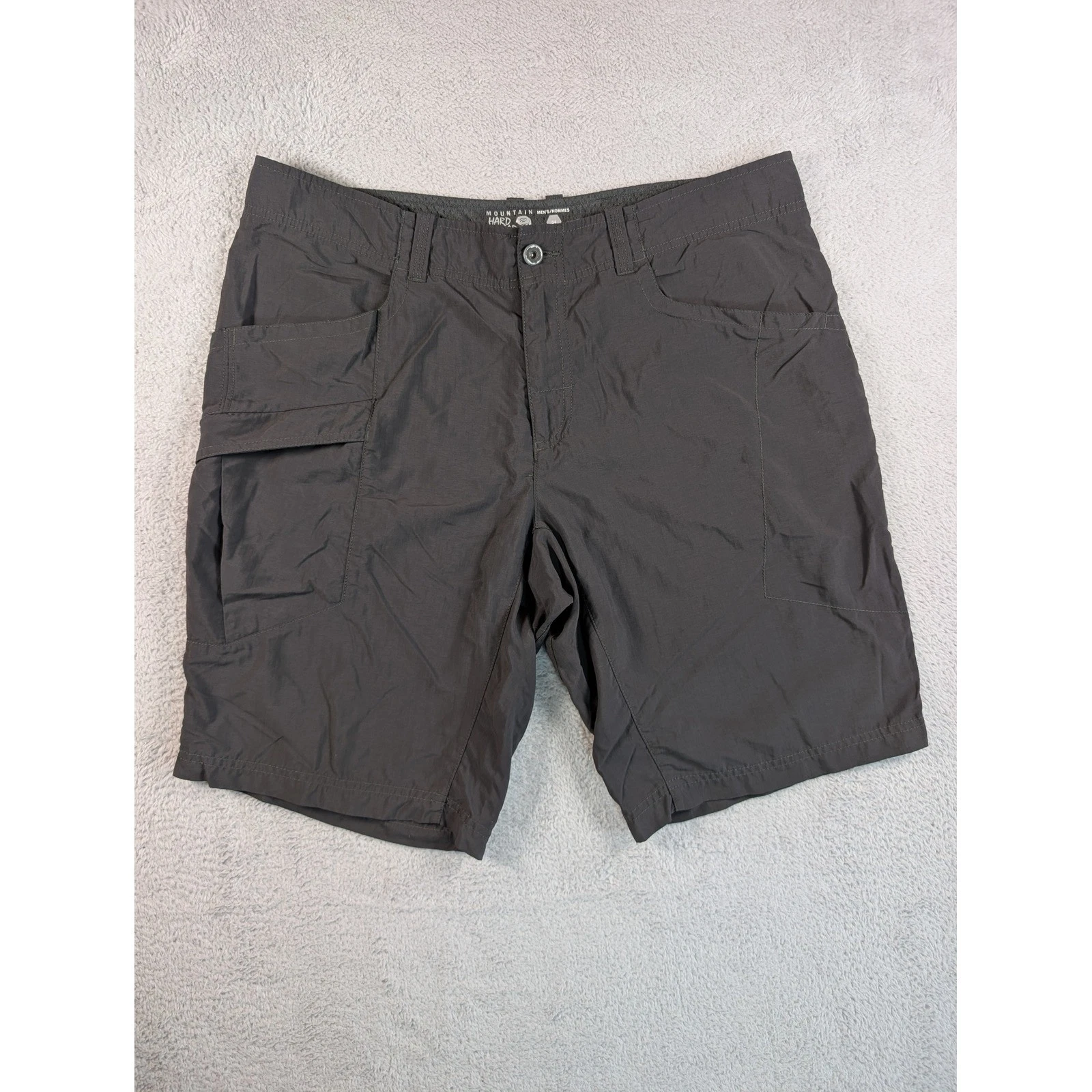 Mountain Hardwear Mens Gray Nylon Hiking Cargo Shorts Size 34 OM5255