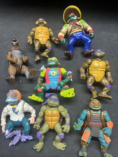 vintage Teenage Mutant Ninja Turtles action figures Lot