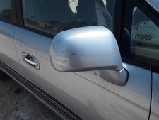 Retroviseur droit (ou coque) Hyundai TRAJET