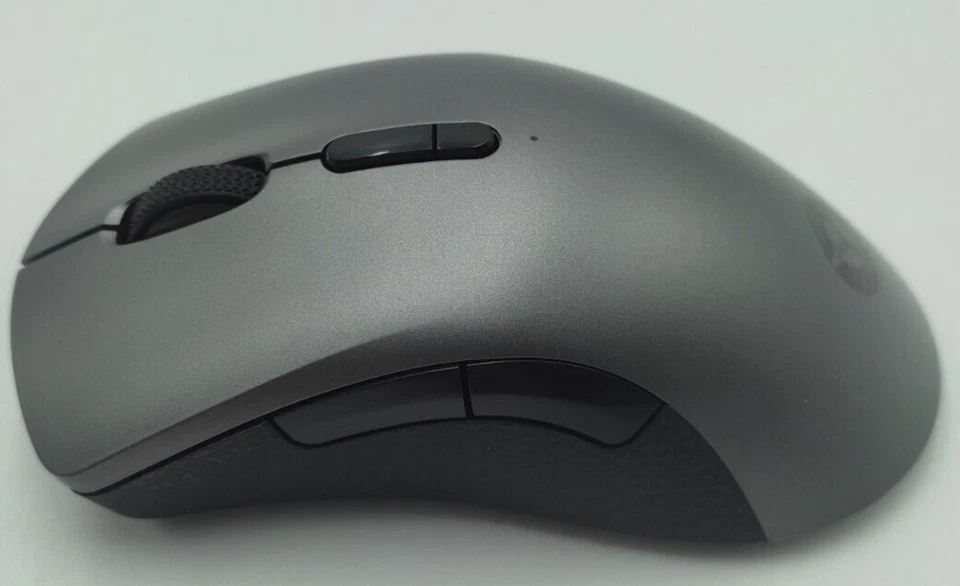 Gaming Maus Lenovo Legion M600- funktioniert nur mit Kabel - 8 Tasten Eisengrau - Bild 4 von 4