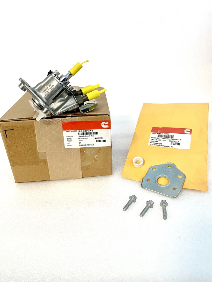 Genuine Cummins Urea Doser/Injector Oem 2888173 + Mounting Kit 4376837 - Bild 1 von 4