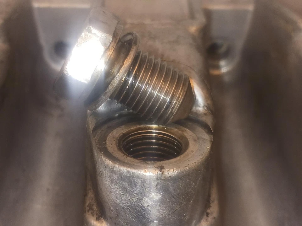 '10-'14 VOLKSWAGEN GOLF cárter de aceite 2,0 L diésel OEM ¡6 meses de garantía! Foto 3 de 4