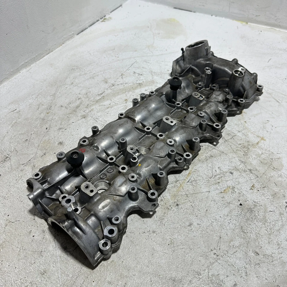 Cubierta lateral derecha culata motor 85 k millas Mercedes-Benz S550 2012-2017 OEM Foto 3 de 4