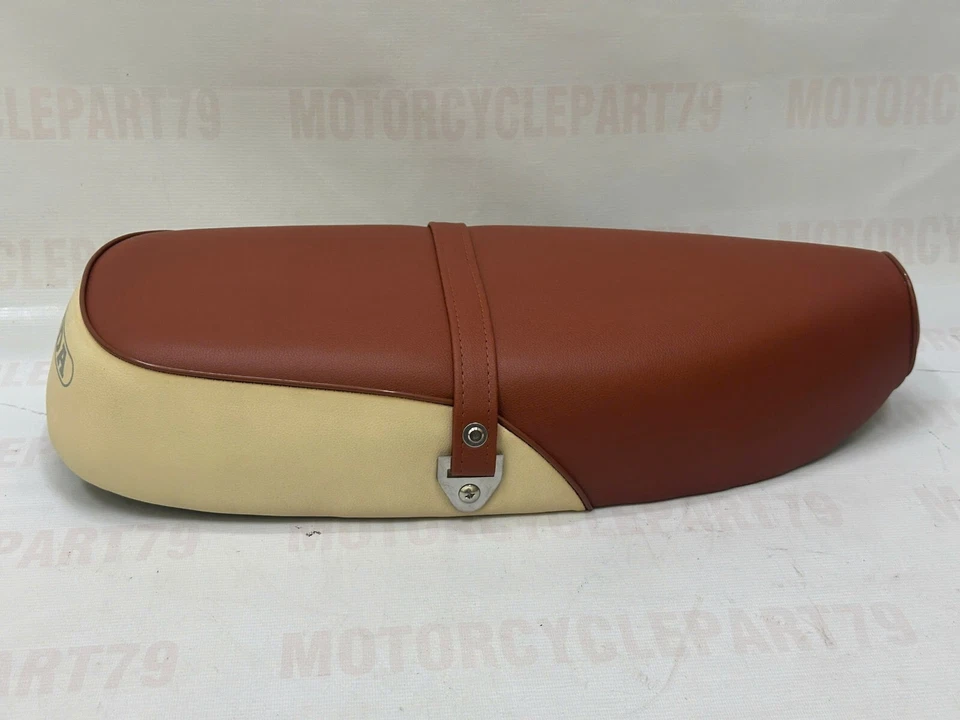 HONDA C70 PASSPORT 70 SEAT (1982-1983 Model) C70 Passport New Complete Seat. - Image 3 of 4