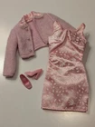 Vintage 1999 BARBIE Fashion Avenue Tea In London Pink Dress Outift Shoes #25702
