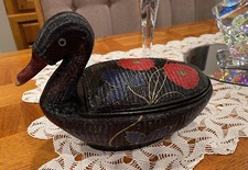 VINTAGE RARE 14 Painted SWAN WICKER BASKET Removable Lid Handwoven Duck Rattan
