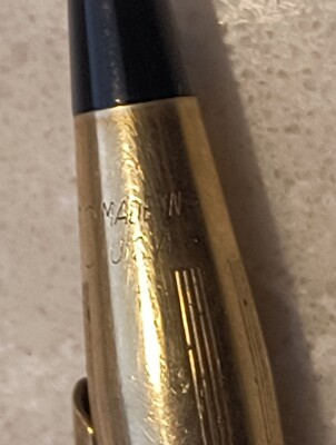 ゴールドの鉛筆です。 Cross 0.9.m Pencil 1/20 12KT Gold Filled/ USA engraved “Anthony T