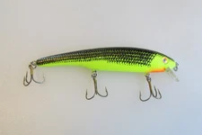 Lot #1400 Mann's LM Jerk Rattle Jerkbait Good Condition