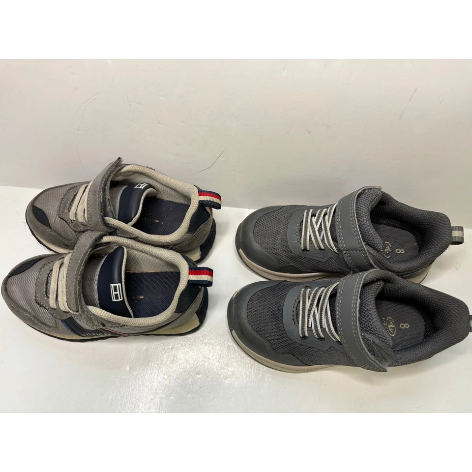 Zapatos Tommy Hilfiger & Athletic Works para niños pequeños talla 8 grises usados Foto 3 de 4