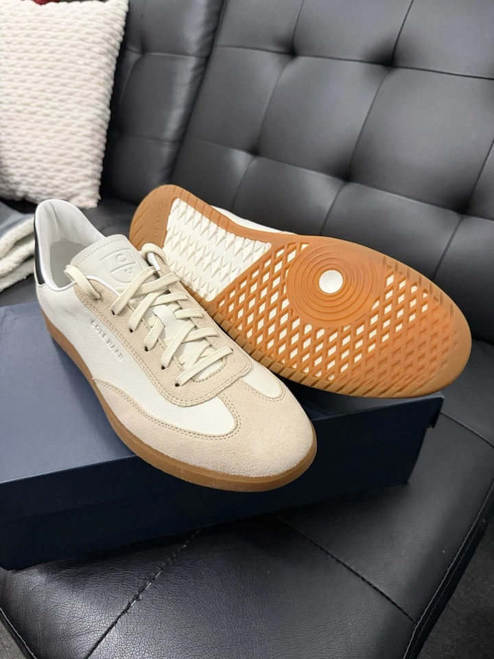 Zapatilla deportiva para hombre Cole Haan Grandpro Turf marfil caída/piedra pómez gamuza, talla 9,5 Foto 4 de 4